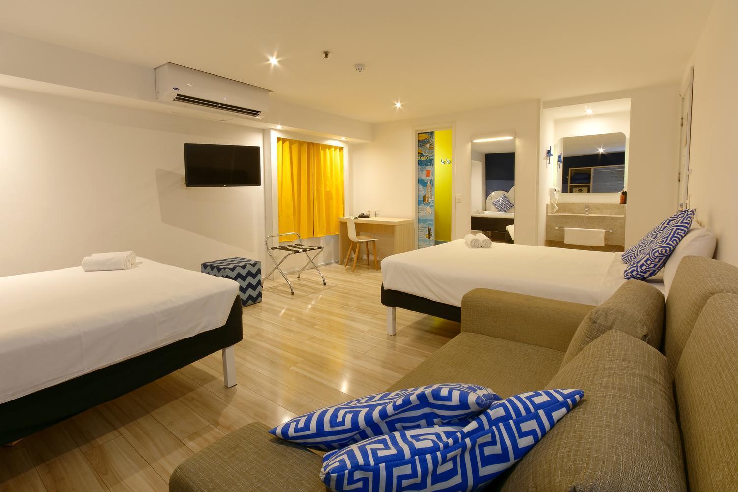 Family Room,1698109859:JPEG