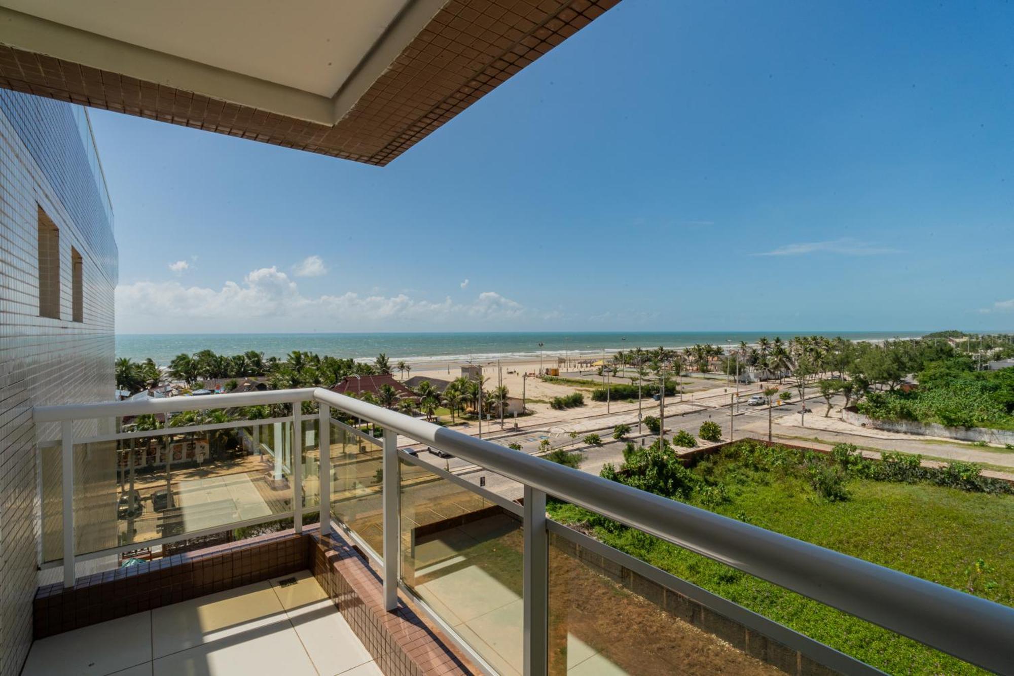 Suite con Vista Mare Laterale (2 Adulti)