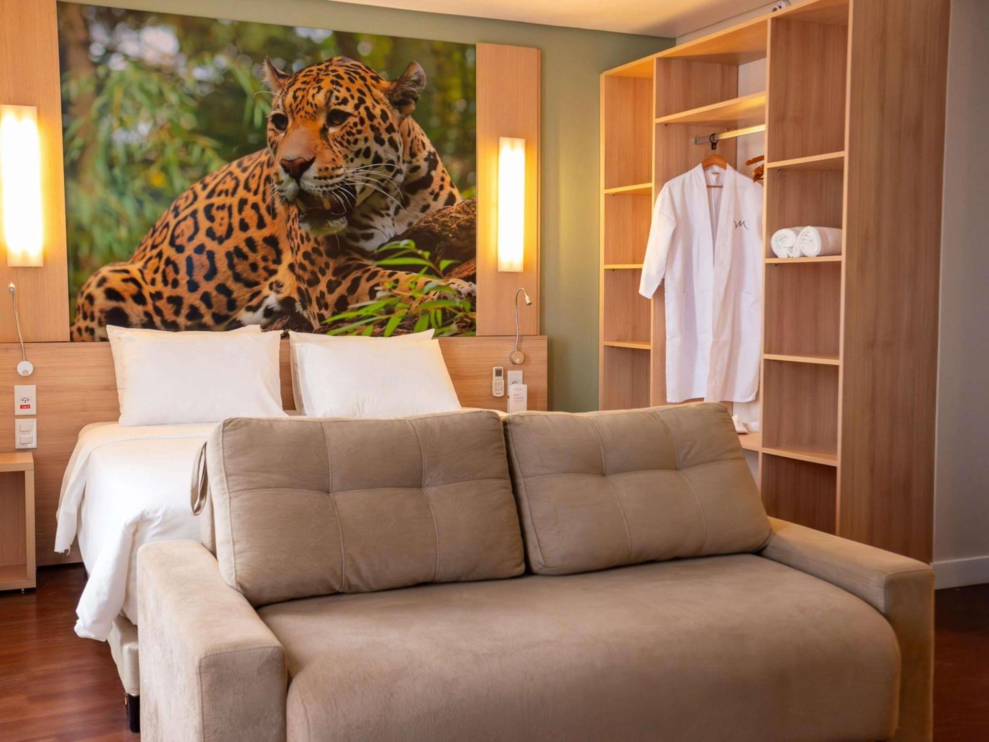 Privilege Room with One Double Bed and Sofa,1717010993:JPEG