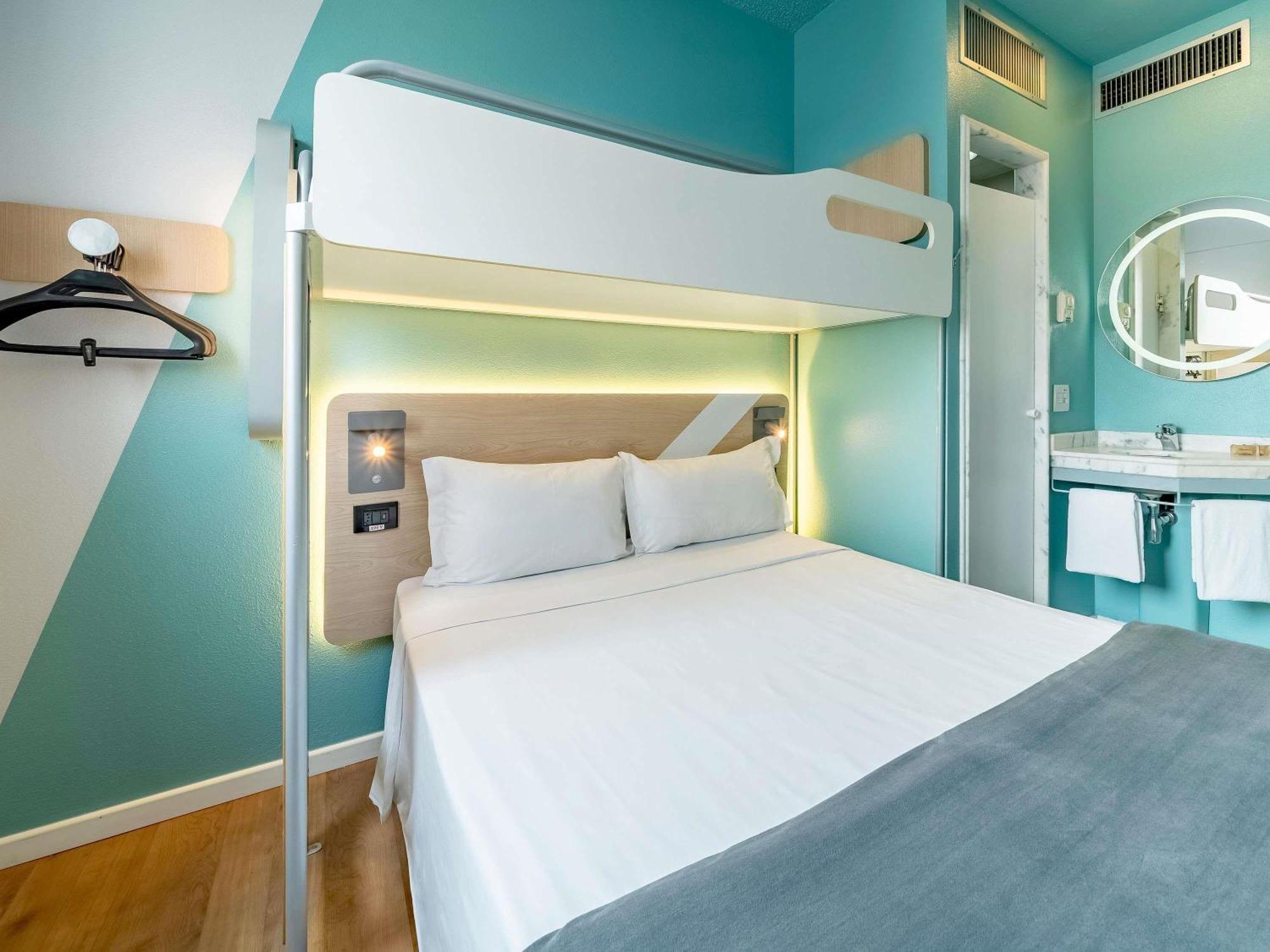 Superior Dreibettzimmer mit 1 Doppelbett und 1 Etagenbett