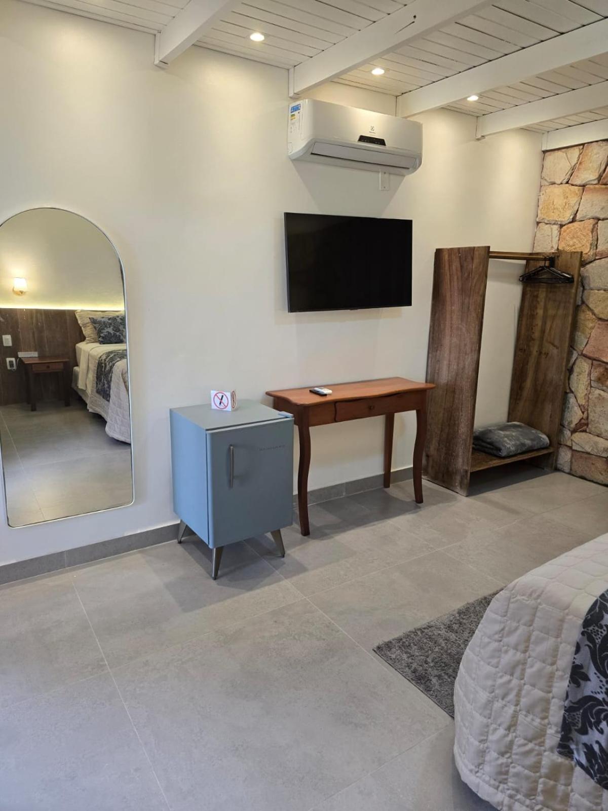 Suíte Deluxe com Banheira de Hidromassagem