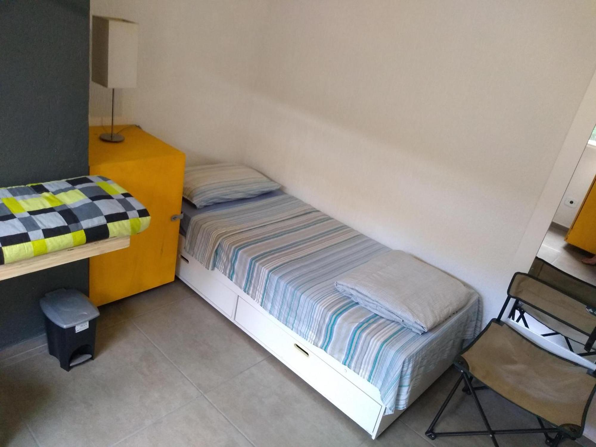 Dormitorio Misto