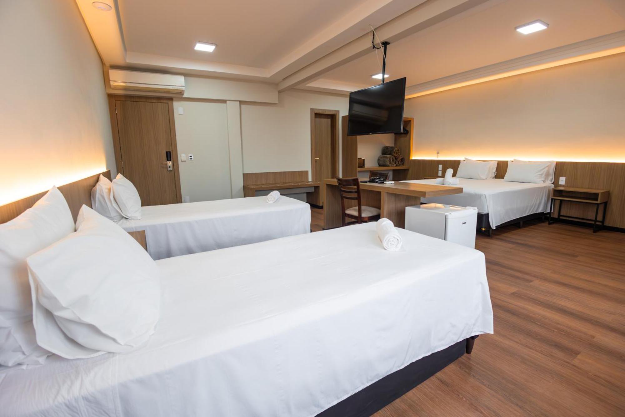 Quadruple Room,1739380578:JPEG