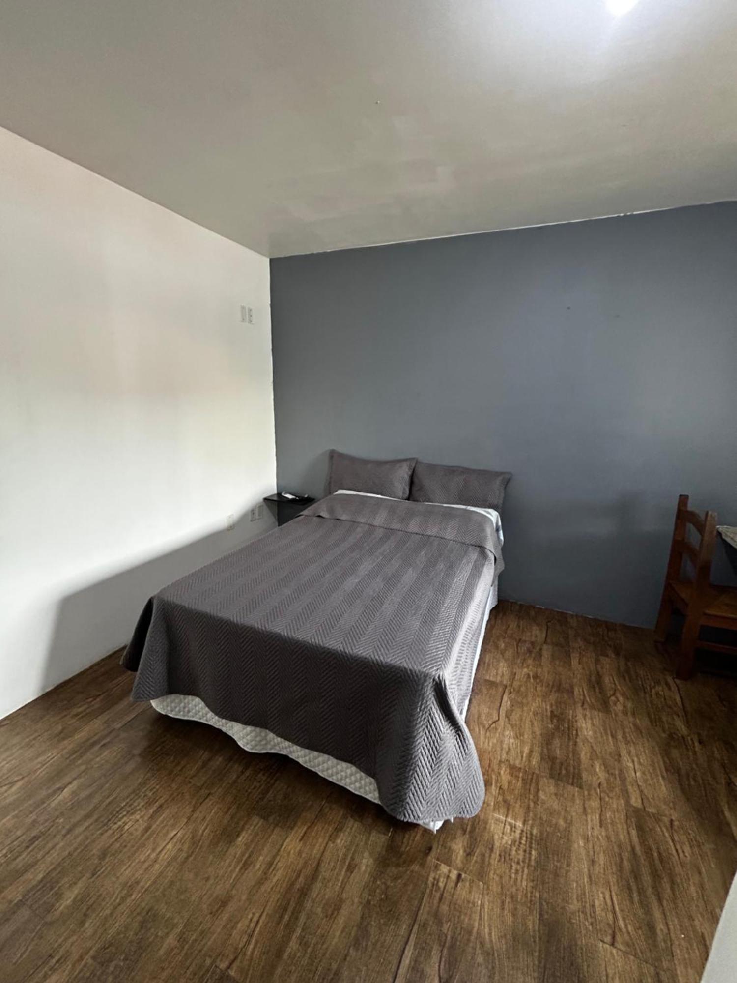 Standard Suite,1742907987:JPEG