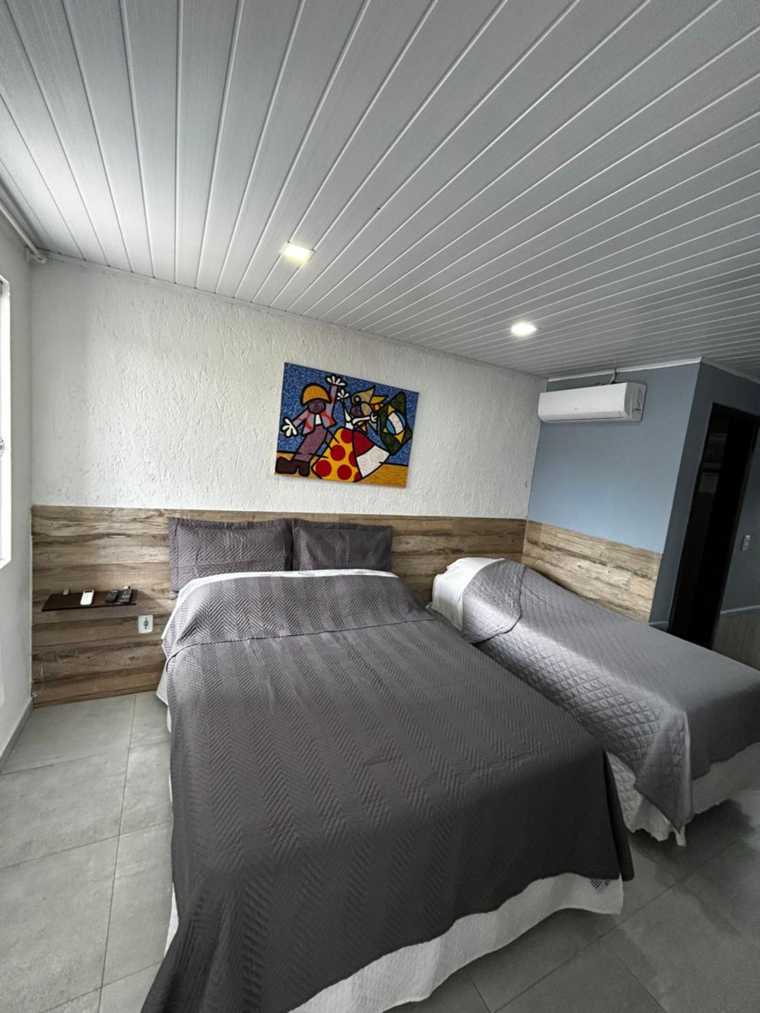 Standard Suite,1742909866:JPEG
