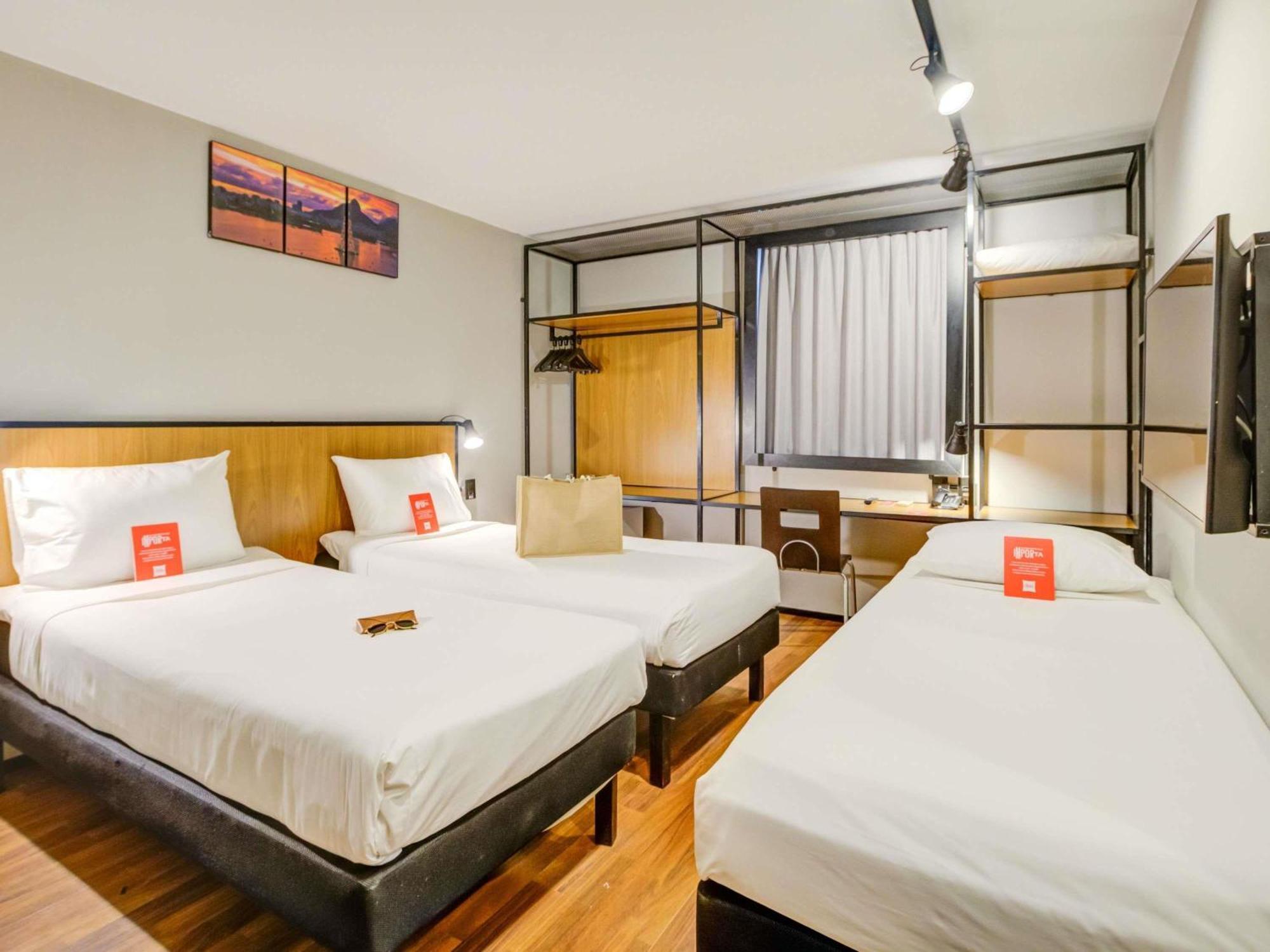 Standard Apartment with Three Single Beds,1742983293:JPEG