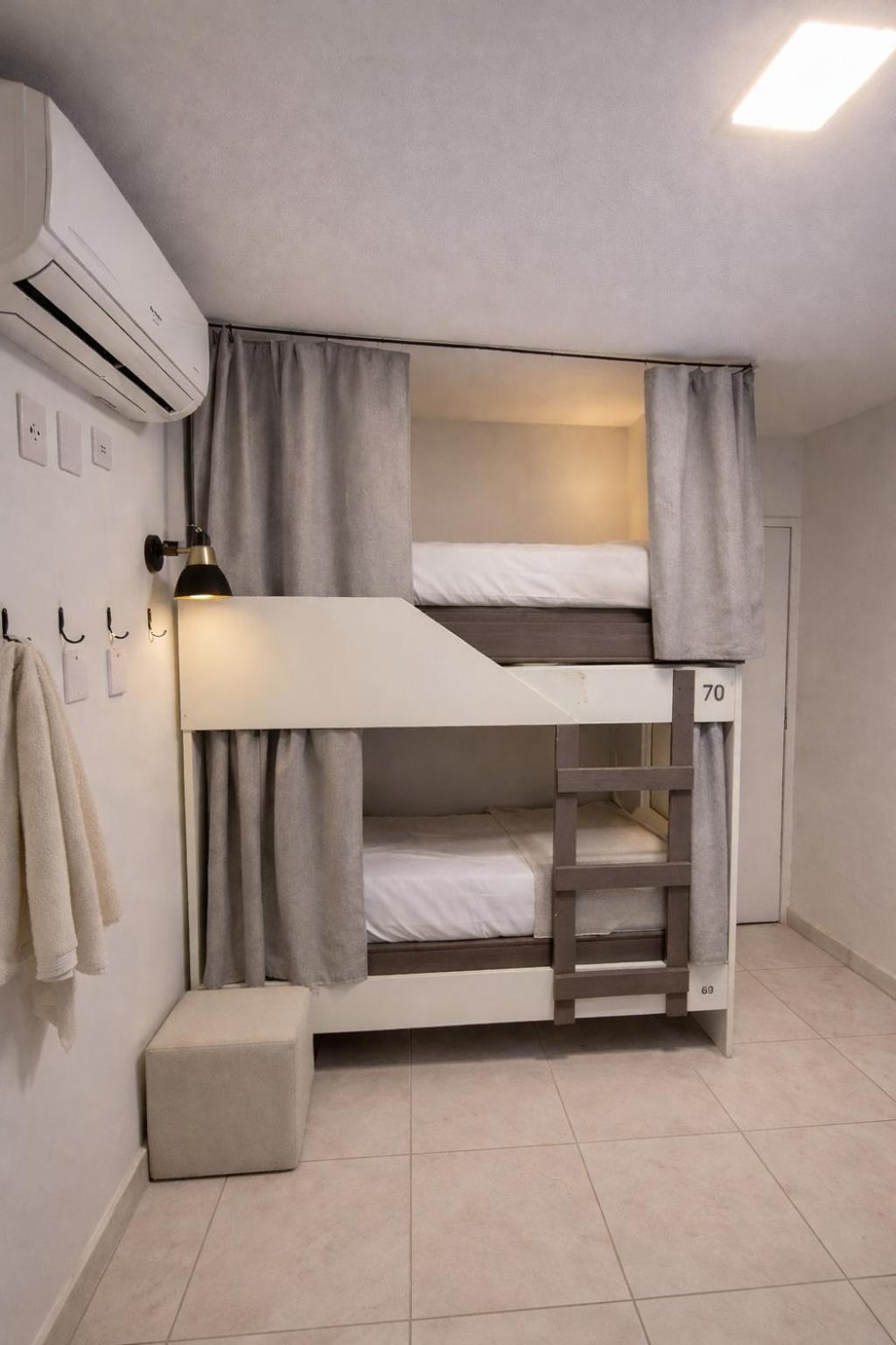 Lit dans Dortoir Mixte de 4 Lits