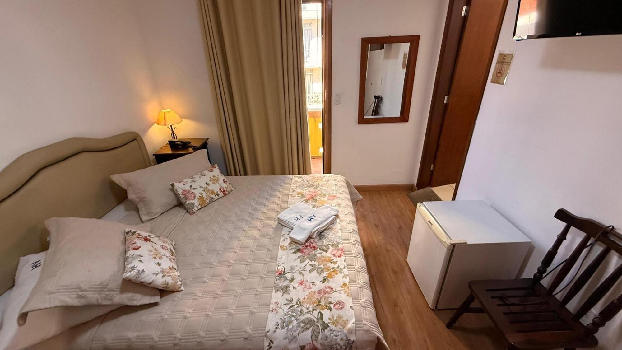 Quarto Duplo