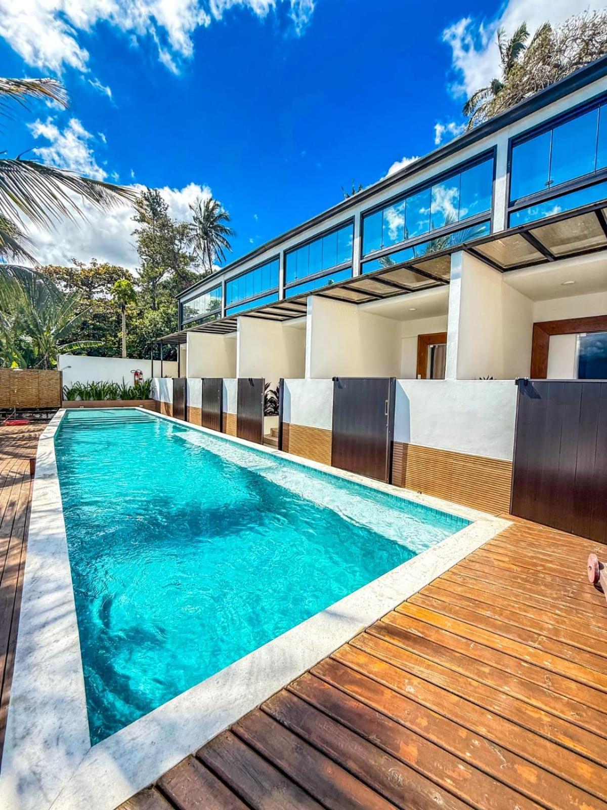 Apartamento com Vista da Piscina