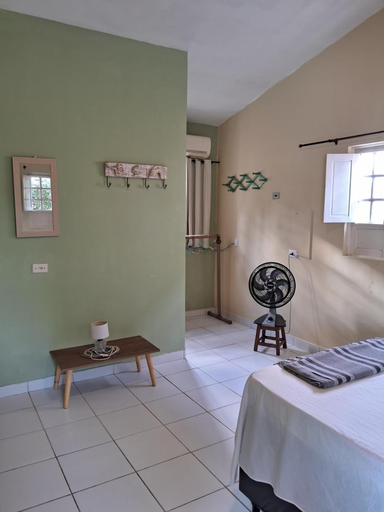Quarto Triplo com Varanda