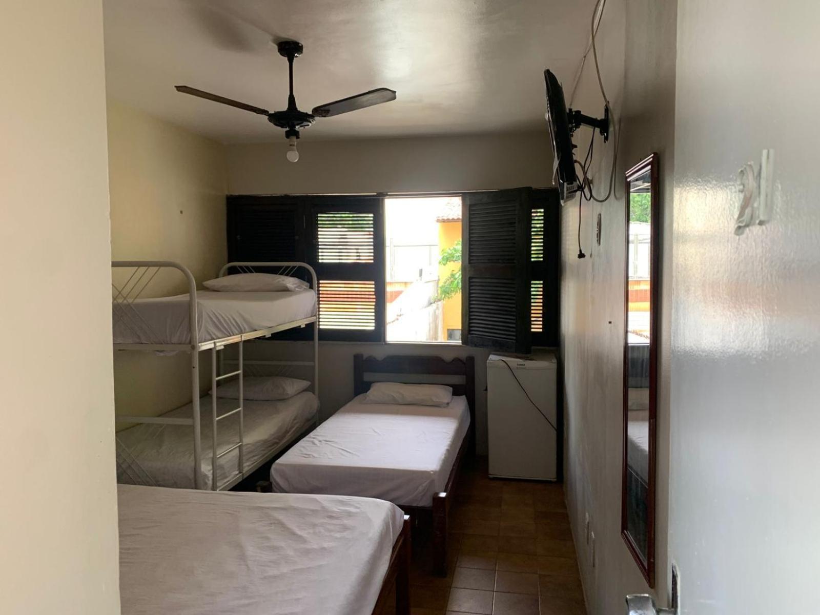 Quarto Familiar com Vista Jardim