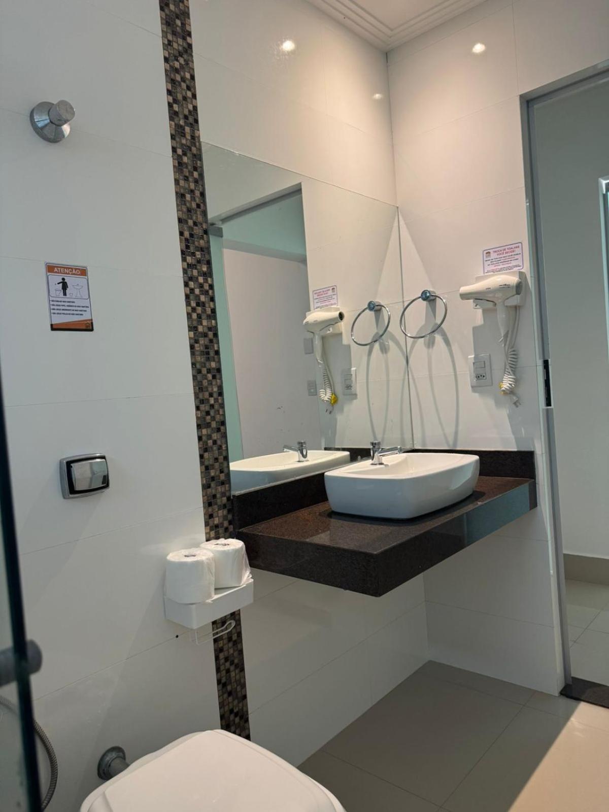Standard Suite,1758441889:JPEG