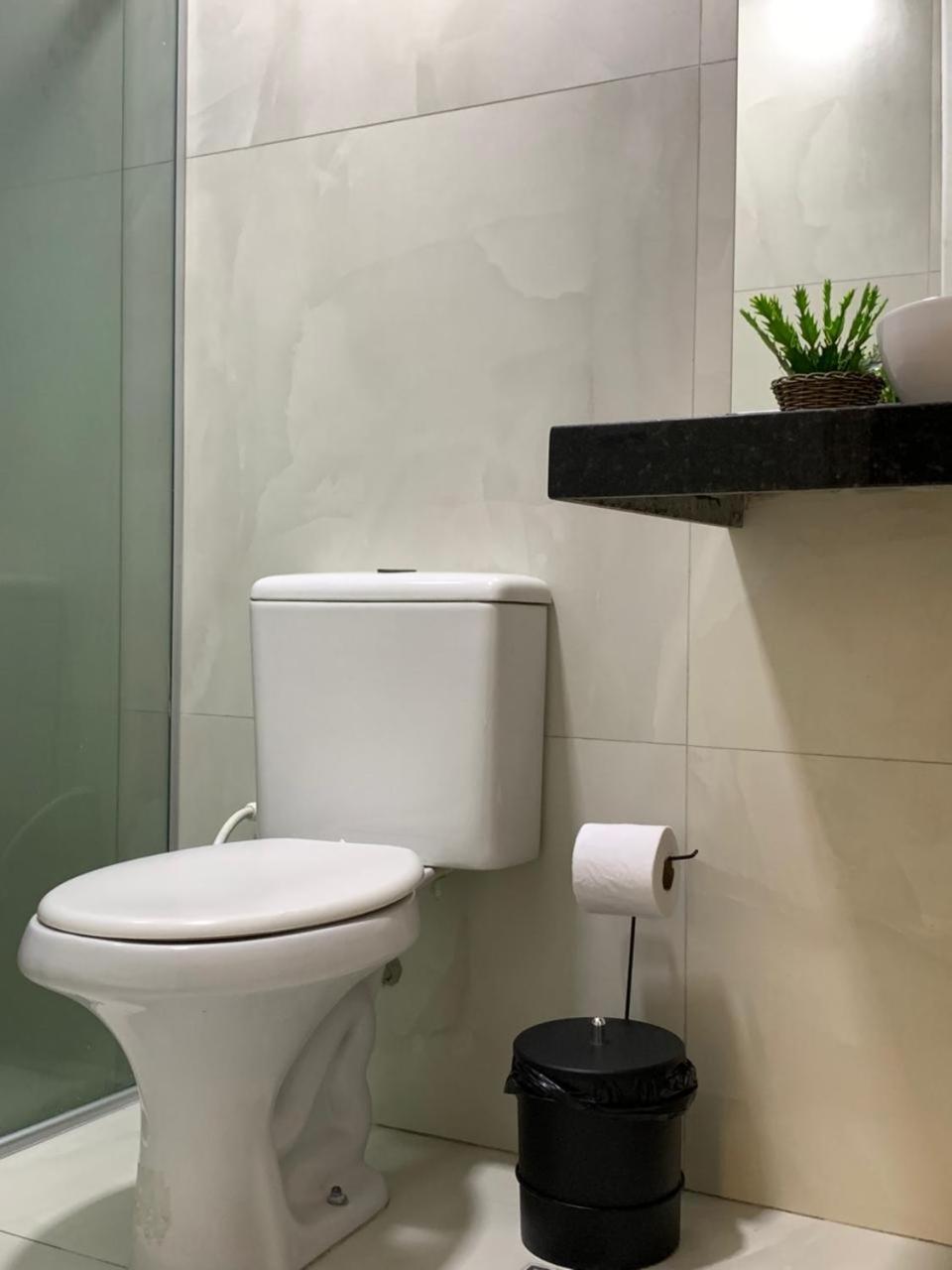 Quarto com 2 Camas de Solteiro