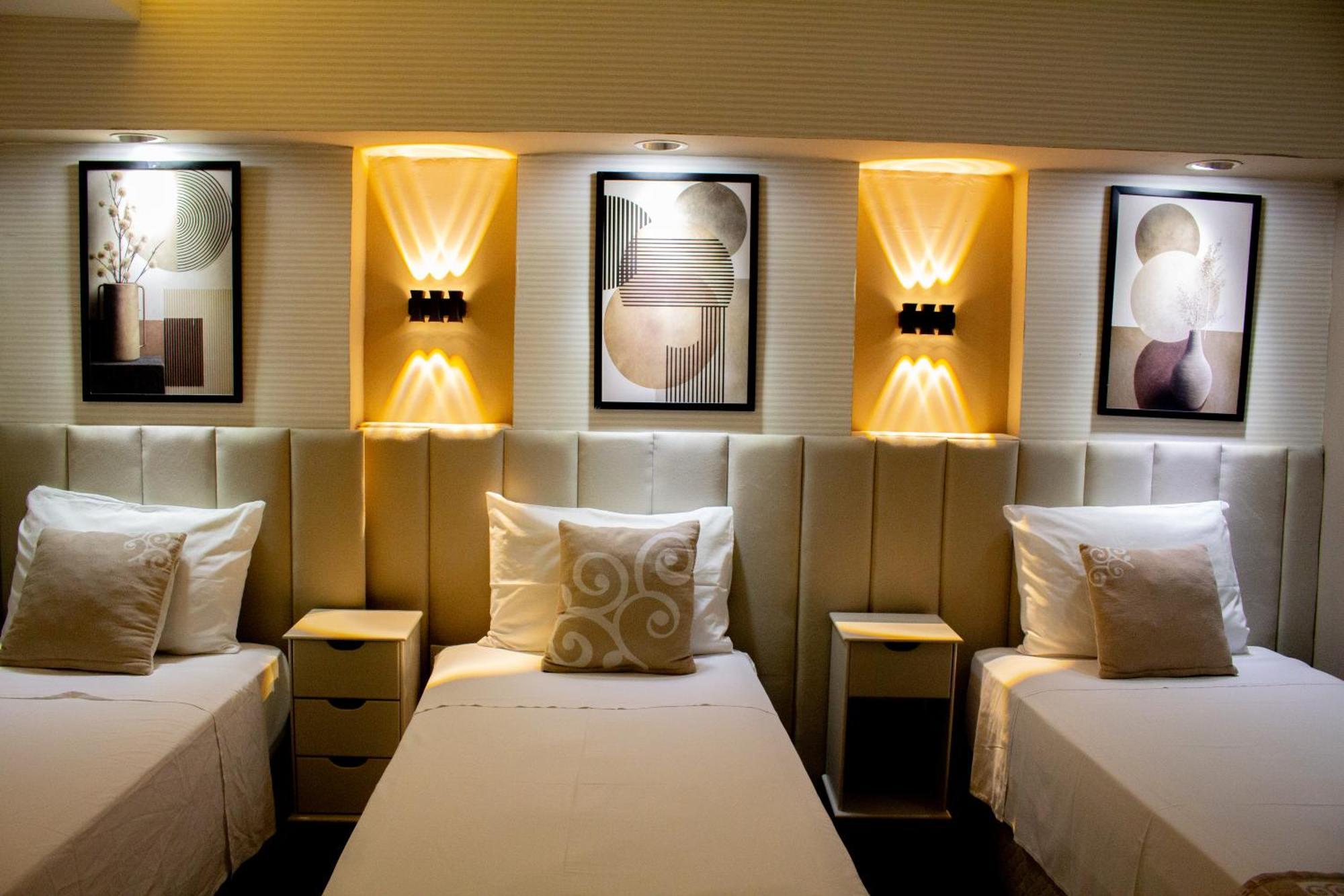 Triple Room,1765654873:JPEG