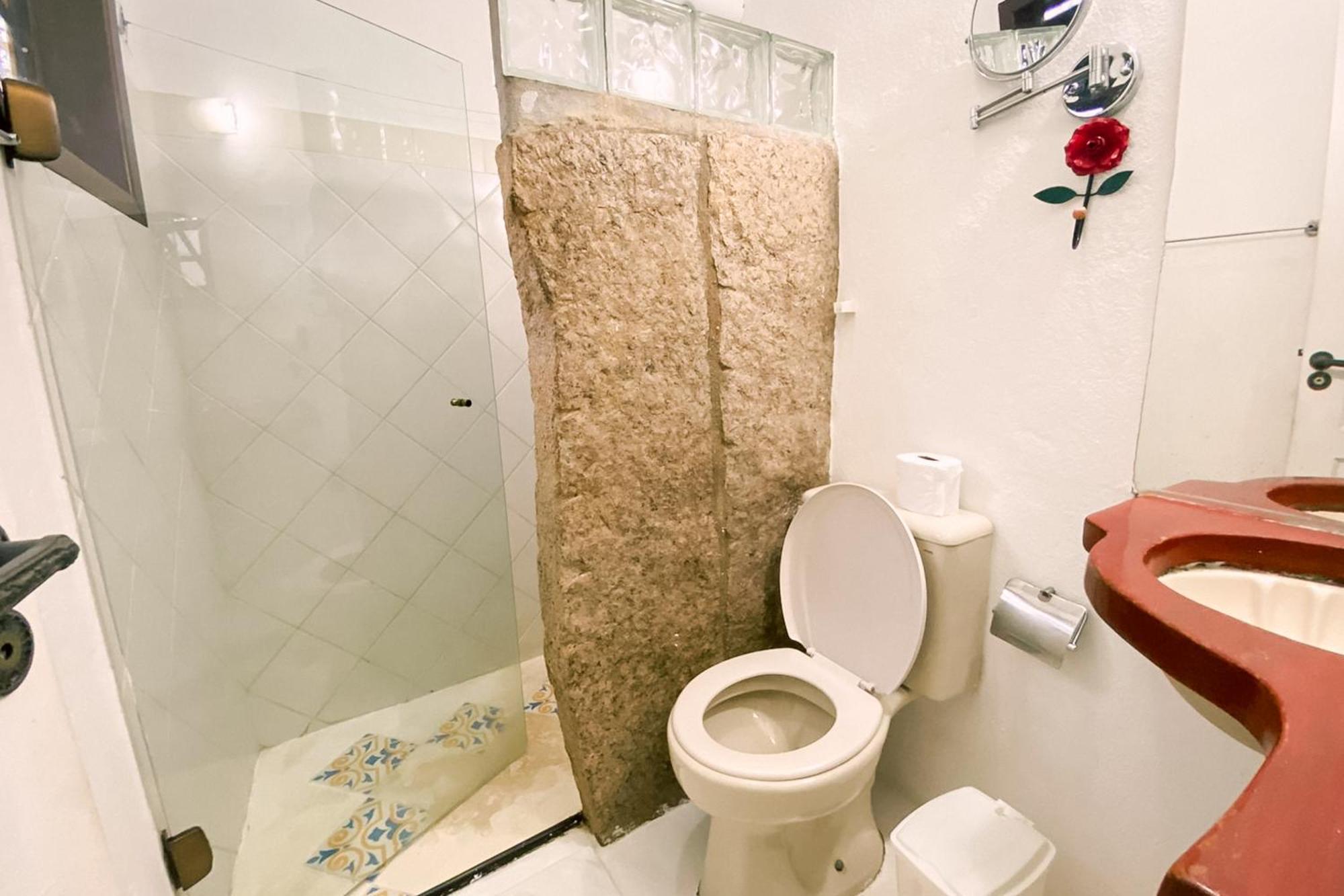 Quarto Luxo,1765862263:JPEG