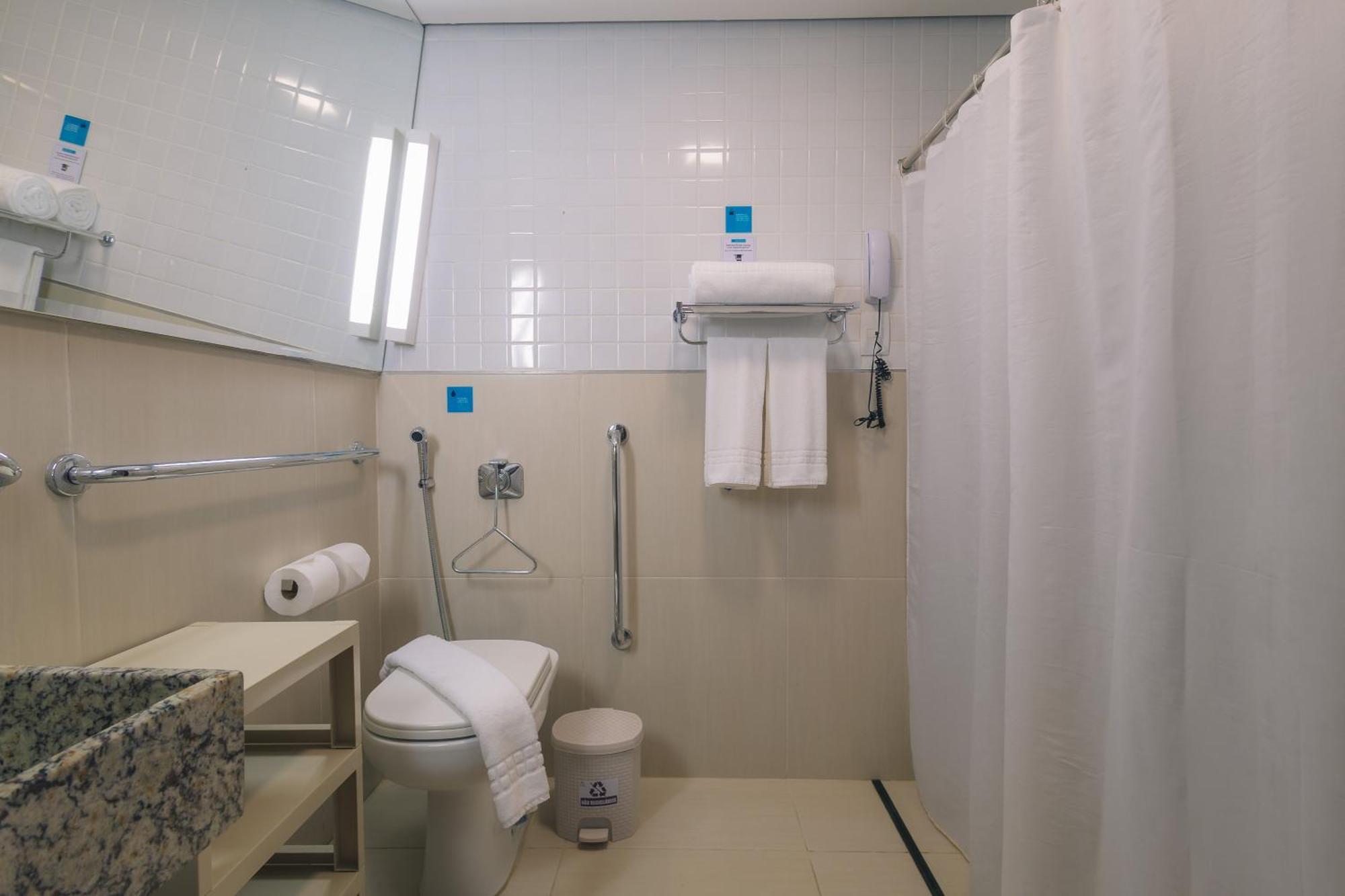 Twin Room Disability Access,1765942893:JPEG
