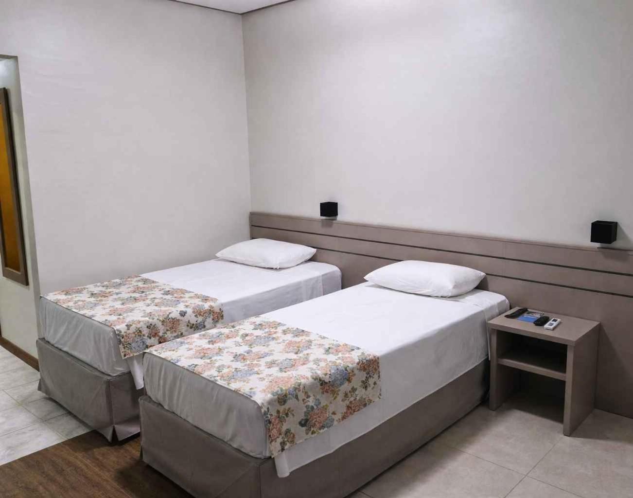 Quarto Superior com 2 Camas de Solteiro