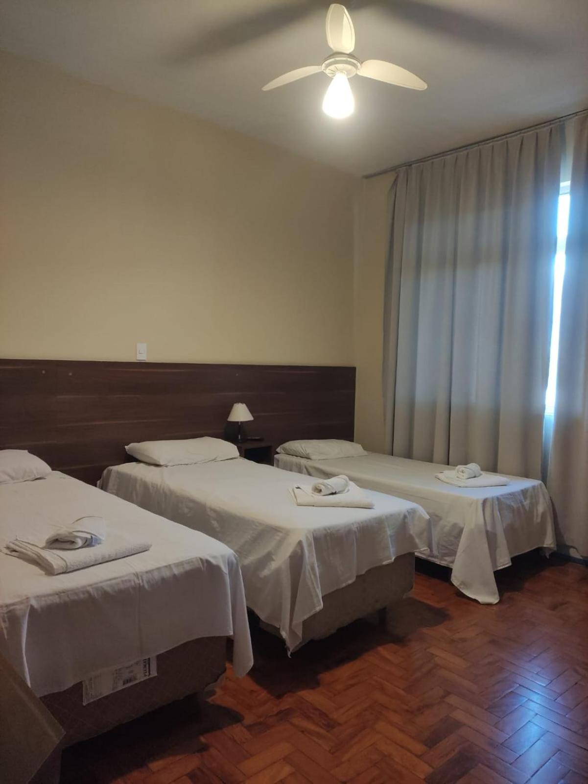 Quarto Triplo Básico