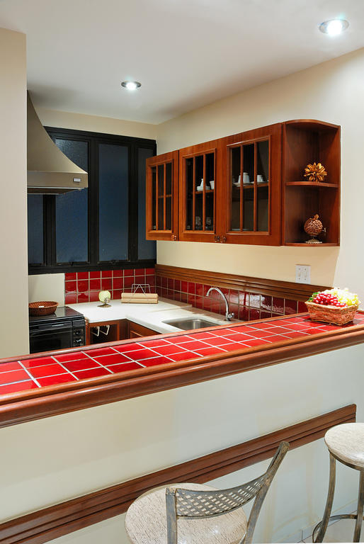 One-Bedroom Apartment,177350103:JPEG