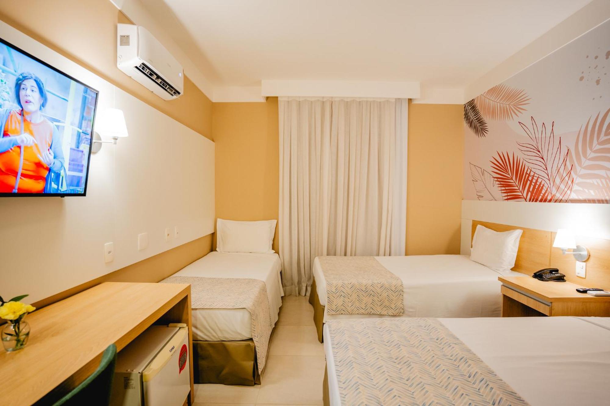 Quarto Triplo Standard com Camas de Solteiro