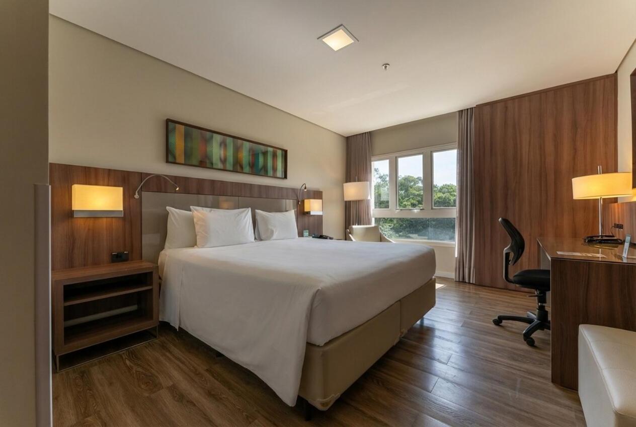 Quarto Deluxe com Cama King-size