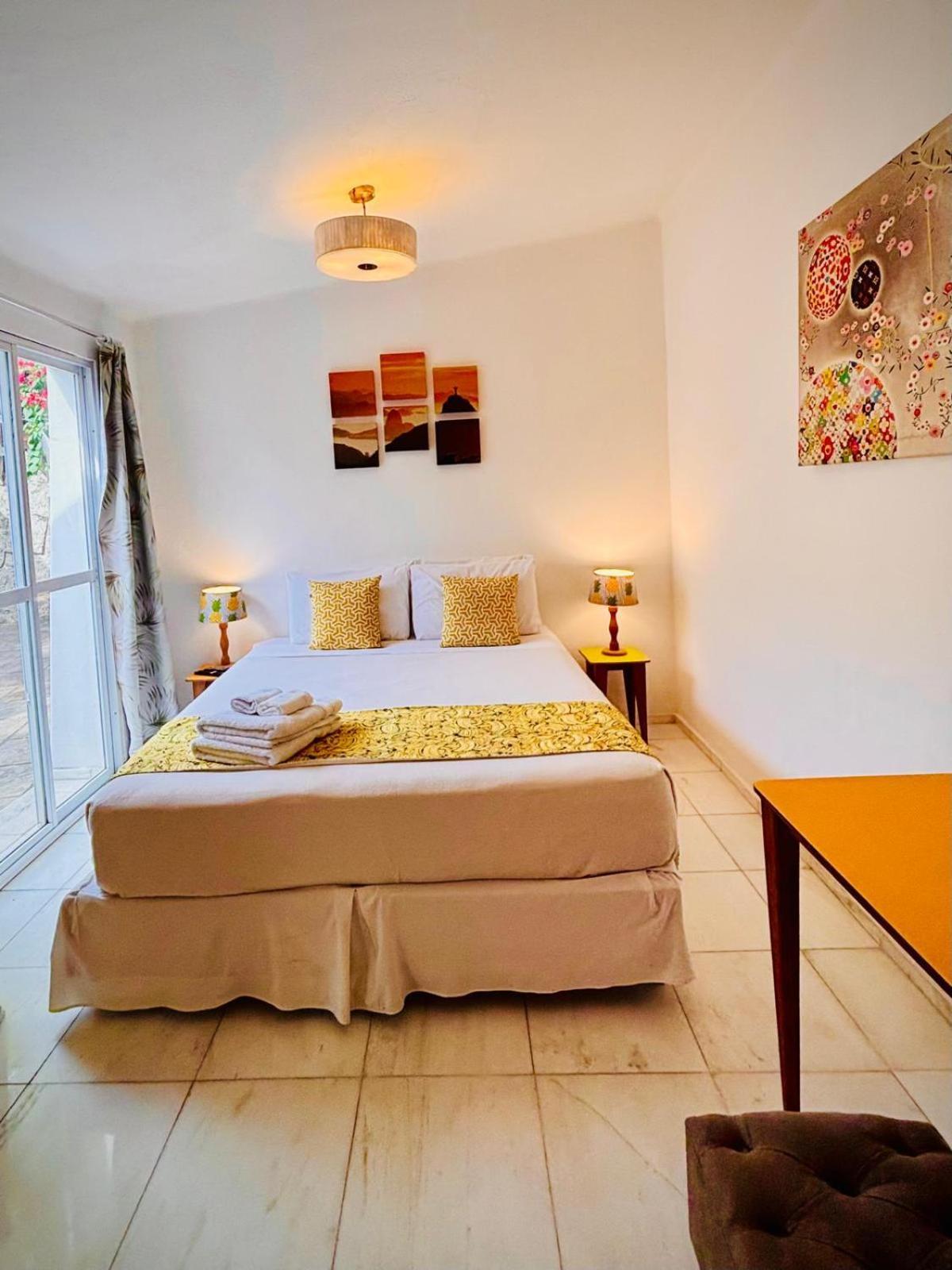 Queen Room with Garden View