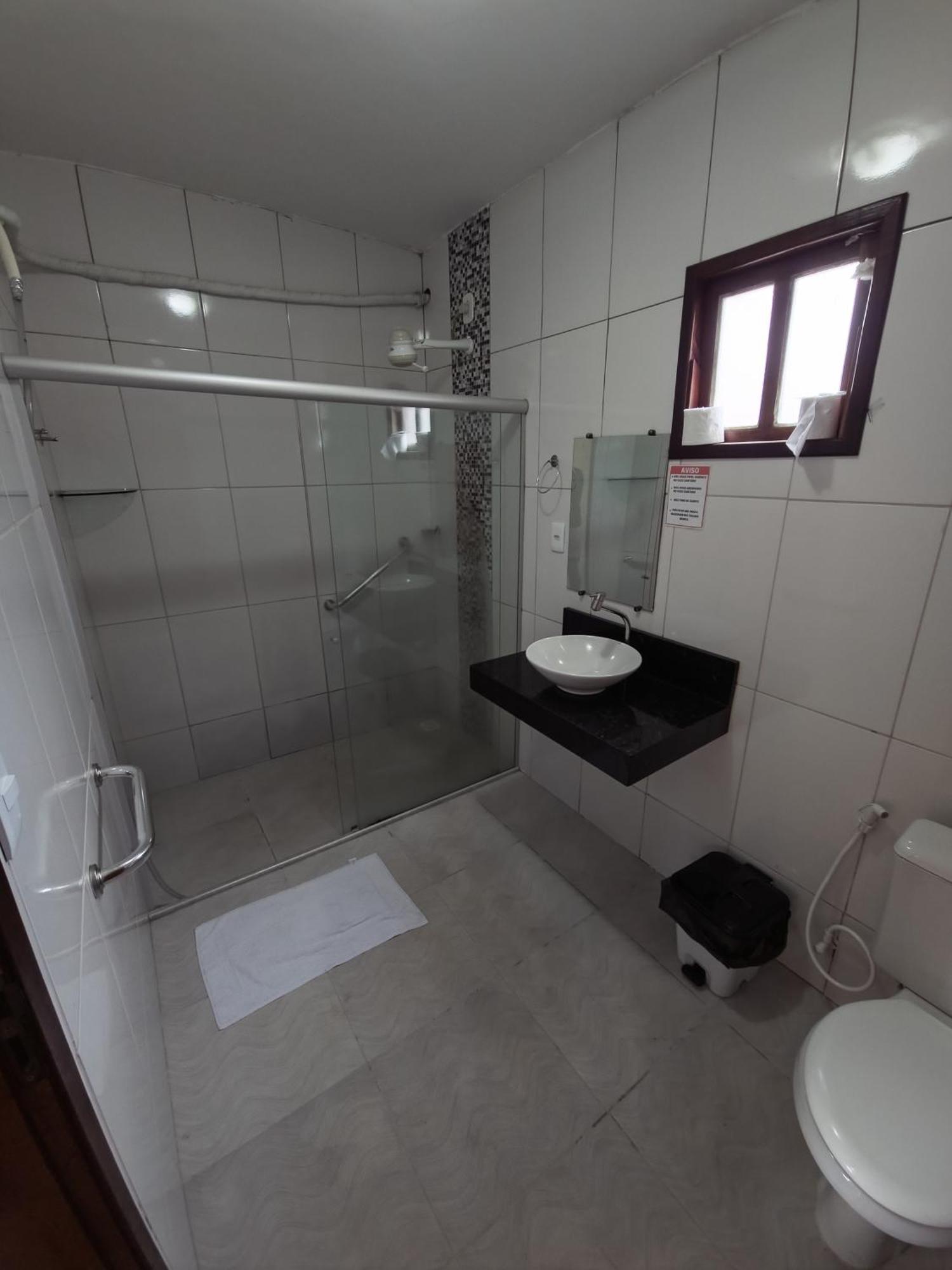 Quarto Duplo Deluxe com Cama Extra