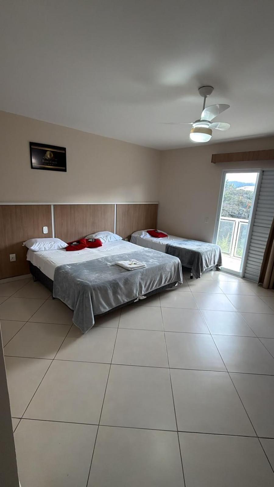 Quarto Triplo Superior