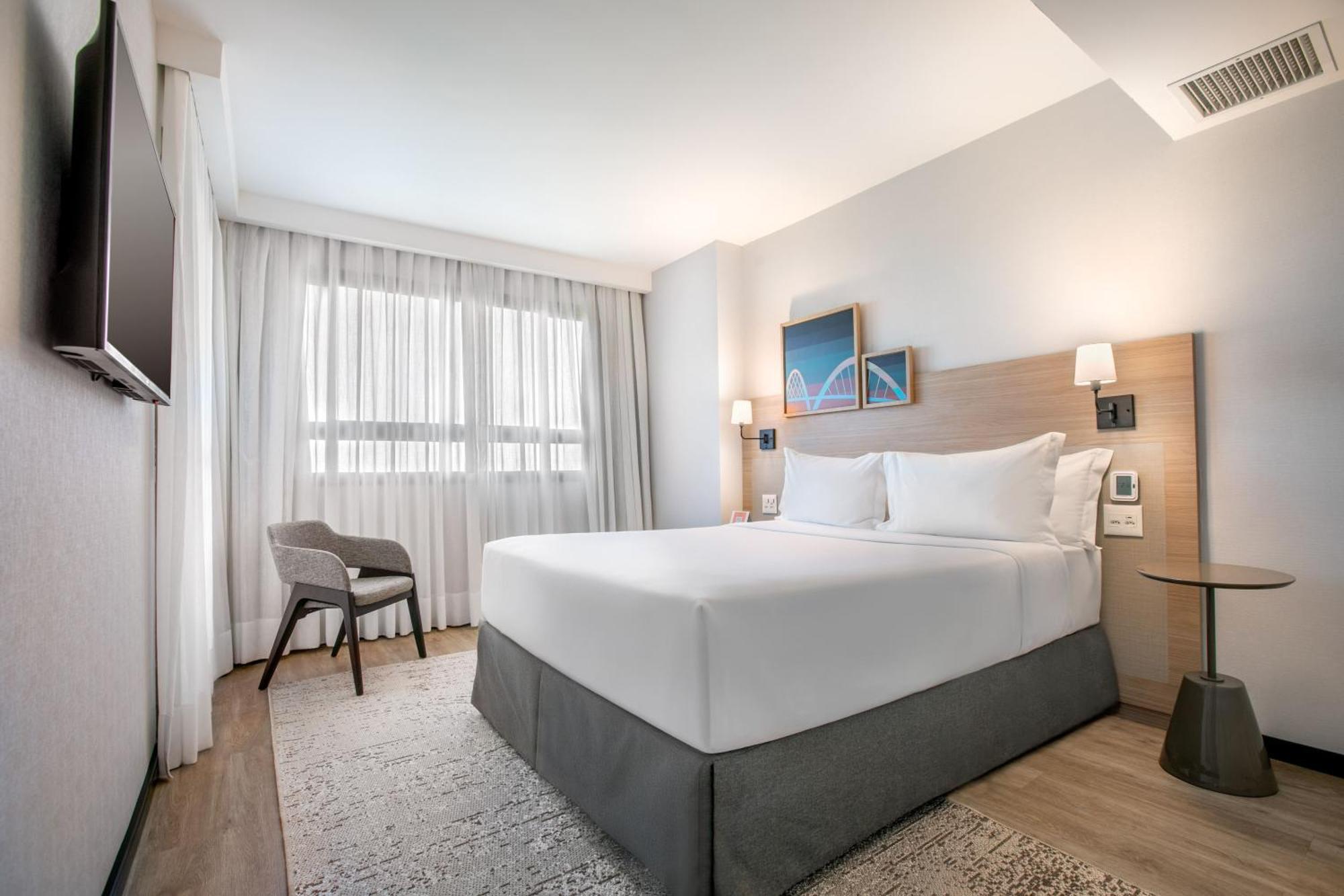 Suíte Júnior Premium com Cama King-size