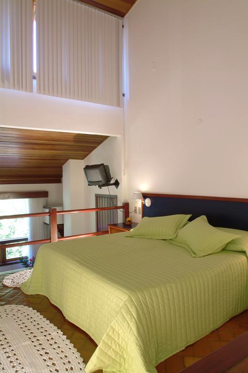 Quarto Deluxe com Cama de Casal ou 2 de Solteiro