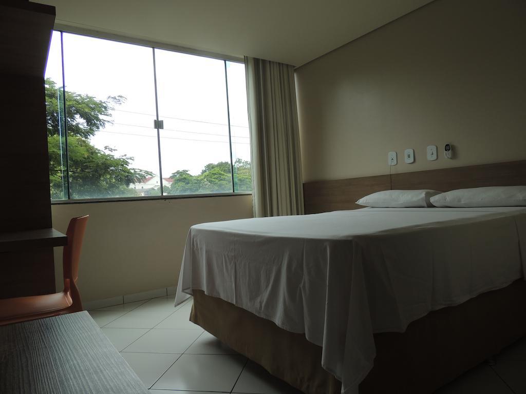 Quarto Duplo com Cama de Casal