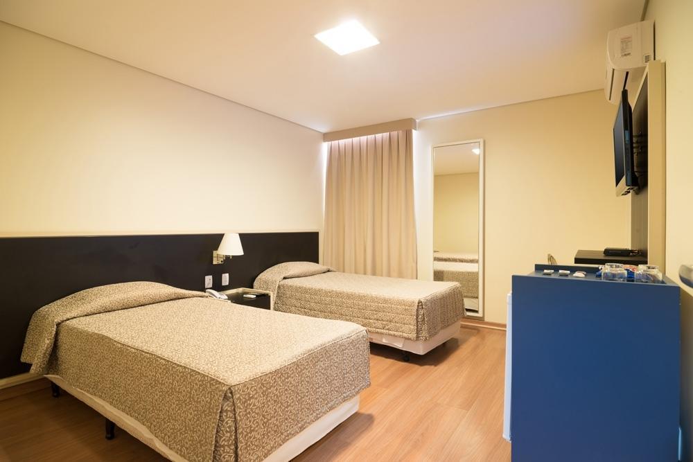 Quarto Deluxe com 2 Camas de Solteiro