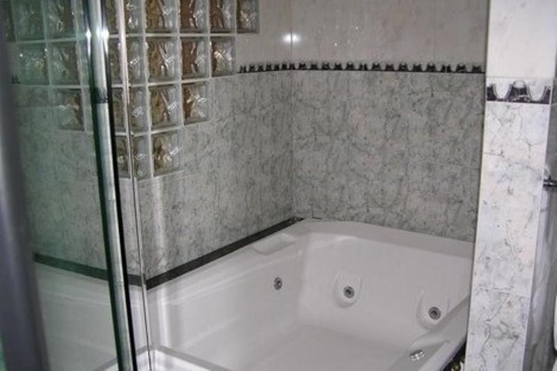 King Suite Spa Bath,1584571496:JPEG
