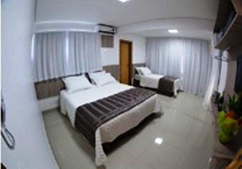 Quarto Superior com Cama de Casal ou 2 de Solteiro
