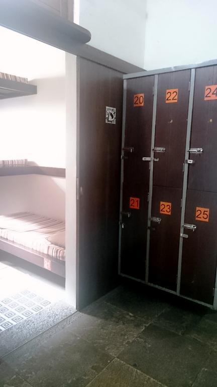 Posto letto in Dormitorio Femminile da 6 Letti con Aria Condizionata