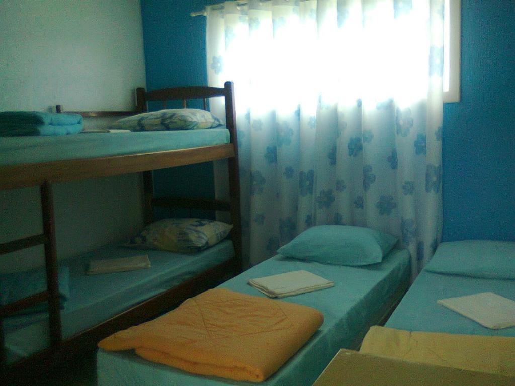 Quarto com Cama de Casal ou 2 de Solteiro