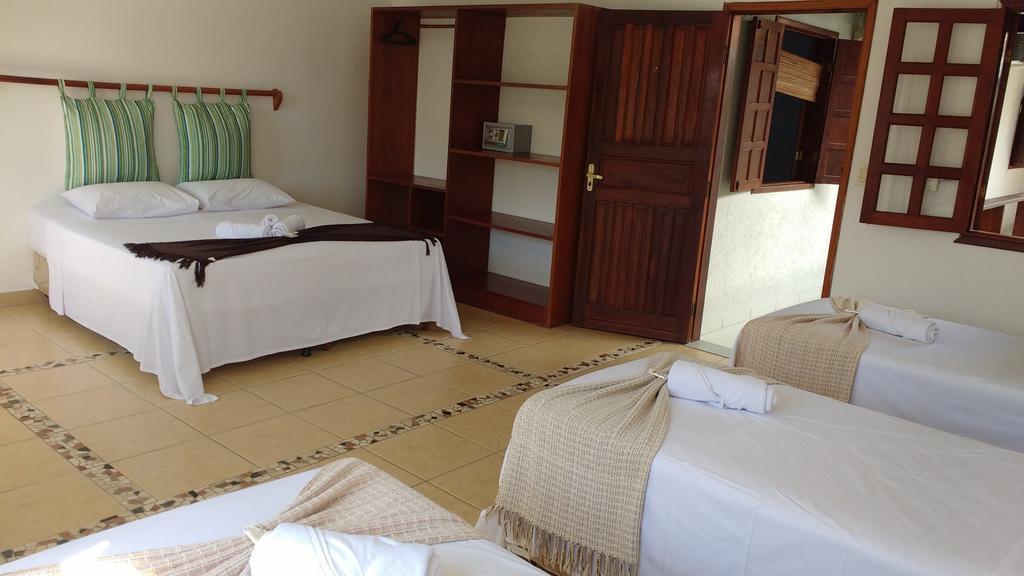 Family Room,328388743:JPEG