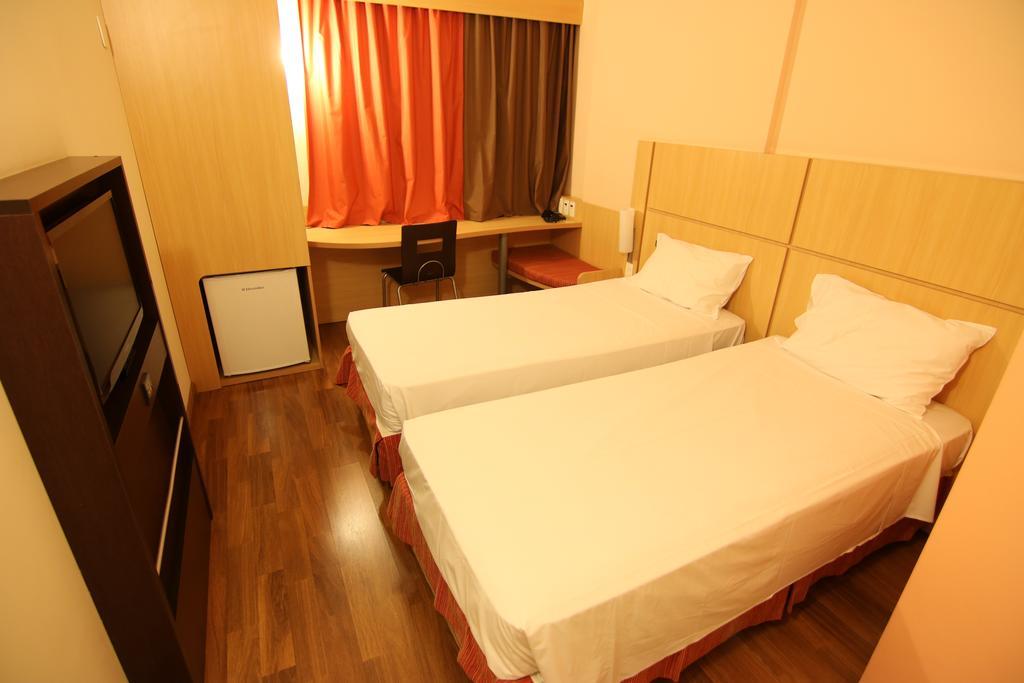 Quarto Standard com 2 Camas de Solteiro