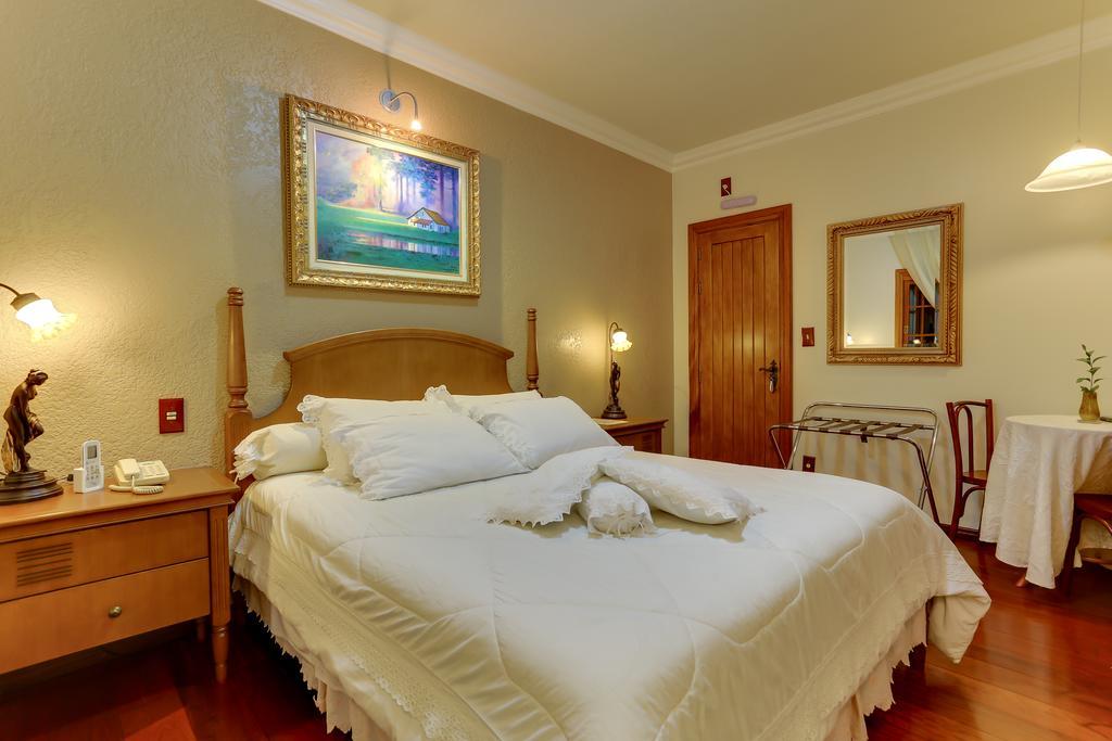 Standard Double Room,414926379:JPEG