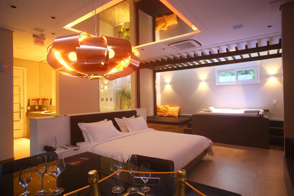 Suite Private Pool,435634893:JPEG