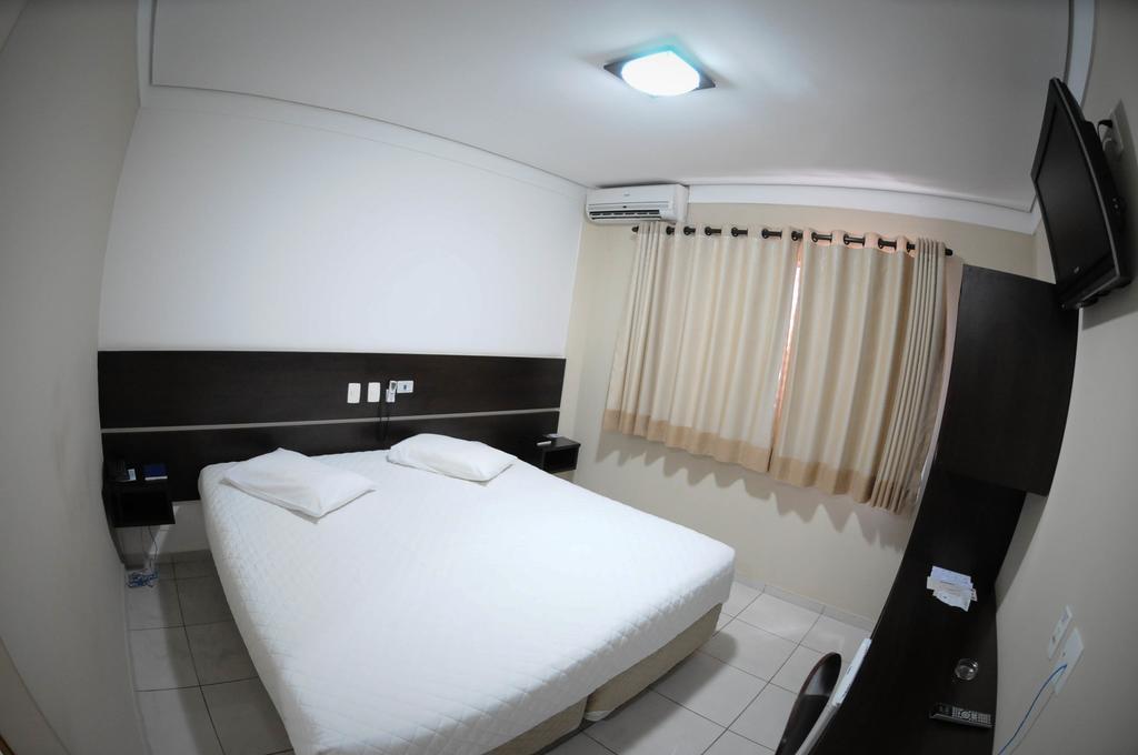Quarto Duplo