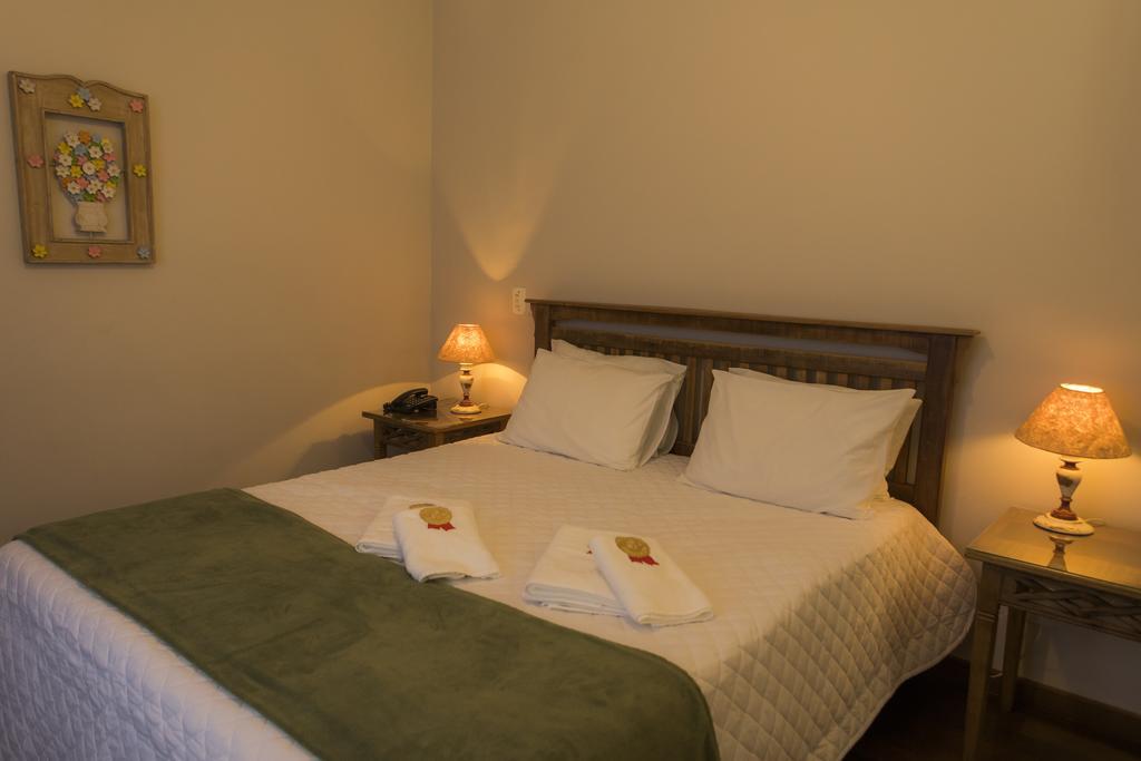 Standard Double Room,439435602:JPEG
