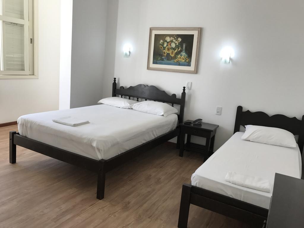 Quarto Triplo Standard