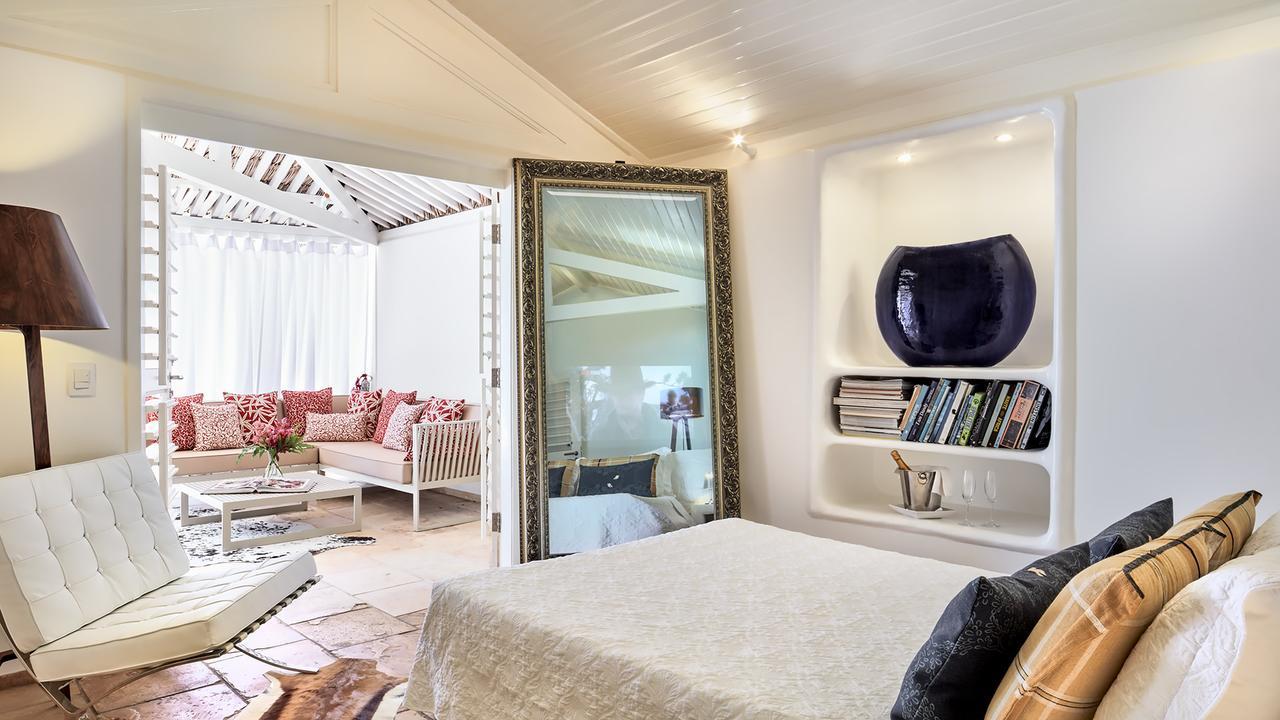 Suite in front of Pool