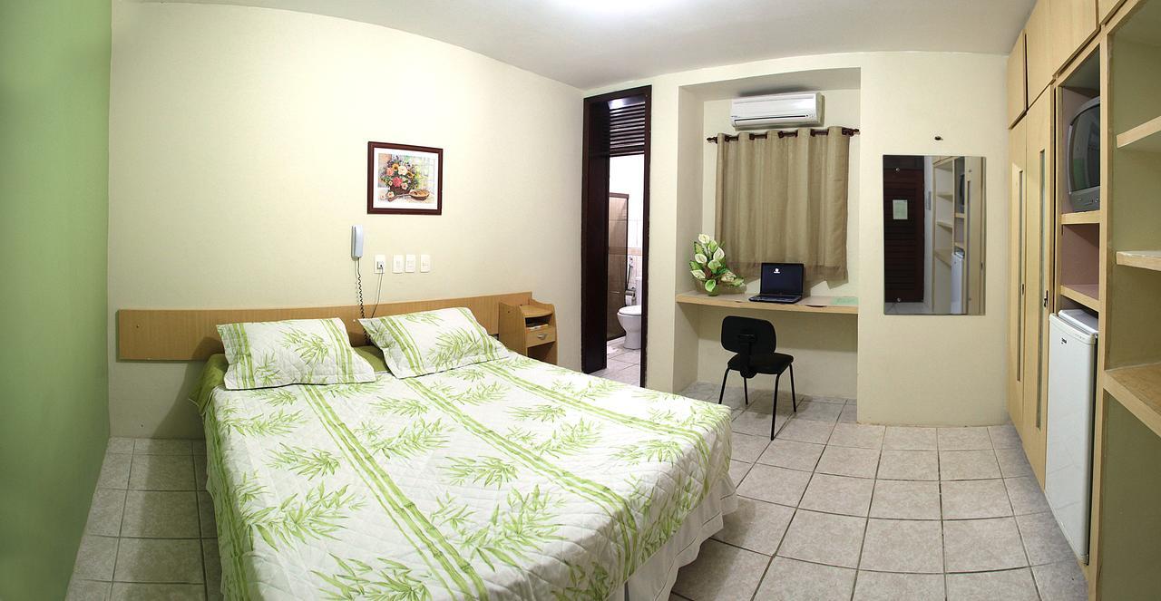 Quarto com Cama de Casal ou 2 de Solteiro
