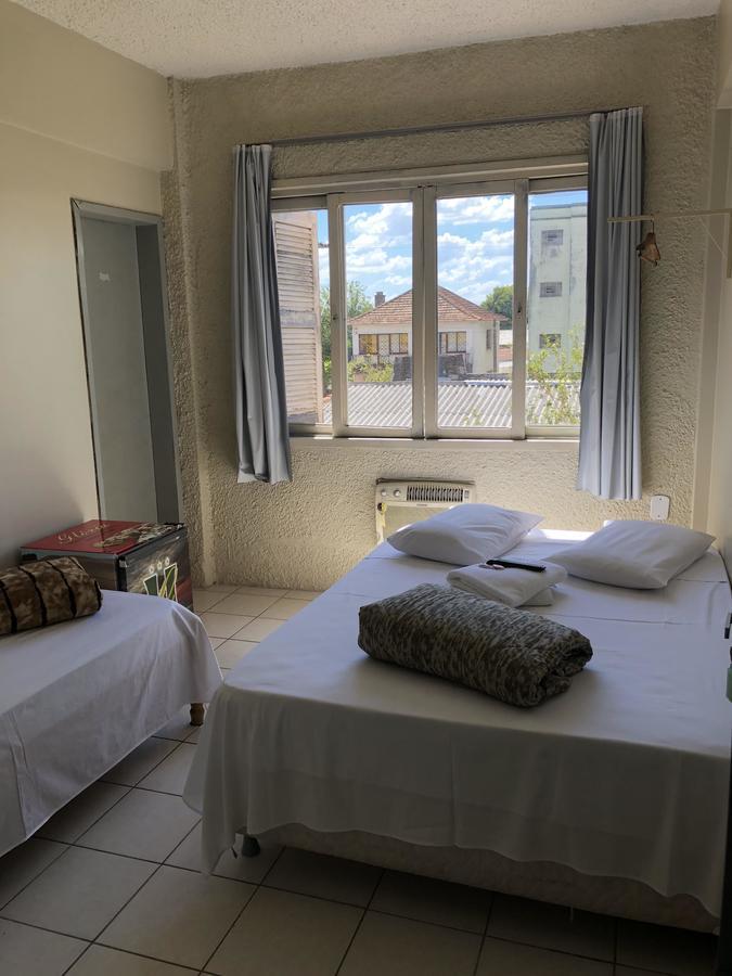 Quarto Triplo Básico