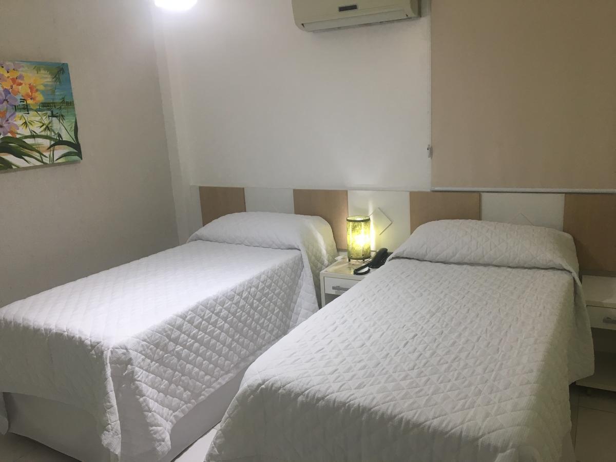 Quarto Duplo