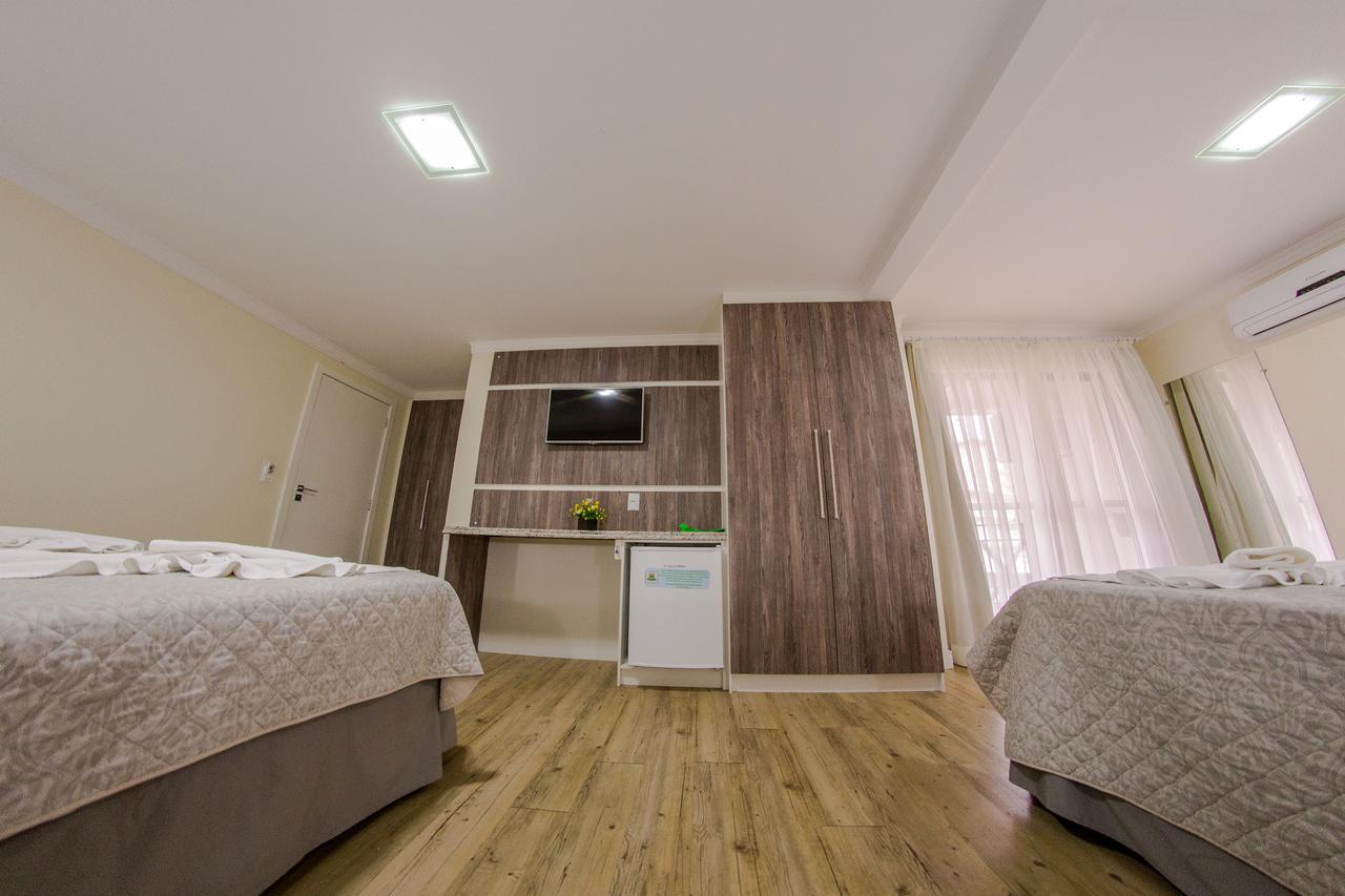 Luxury Quadruple Room,595749174:JPEG
