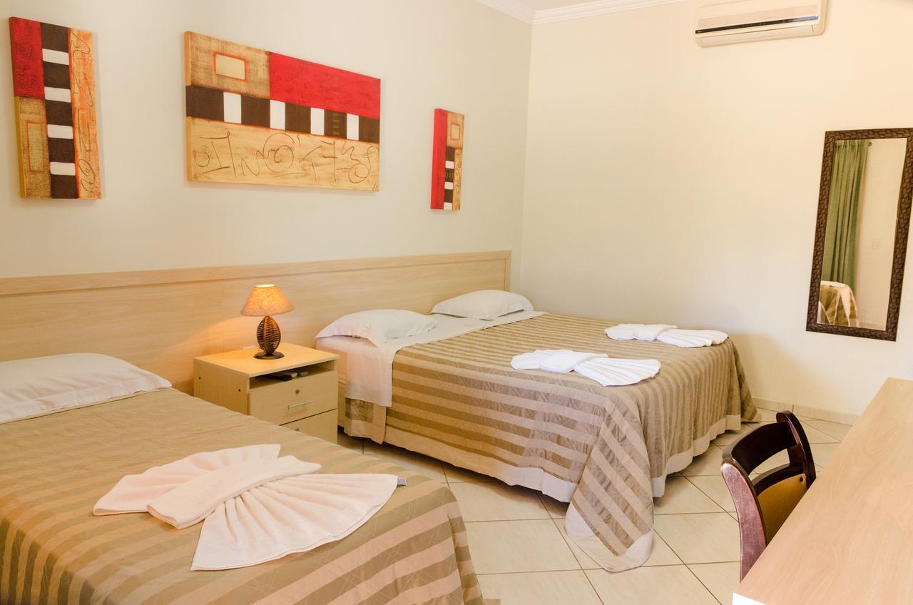 Quarto Triplo Standard