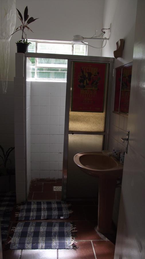 Quarto Duplo com Banheiro Compartilhado